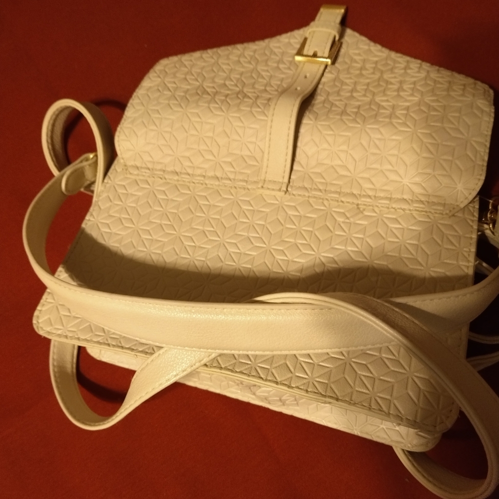 Bag - Picture 5 of 9